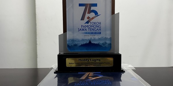 Ketua DKPP Masuk Daftar 75 Tokoh Inspiratif Jateng Tahun 2025