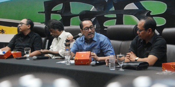 Diskusi Konstitusi dan Demokrasi Indonesia