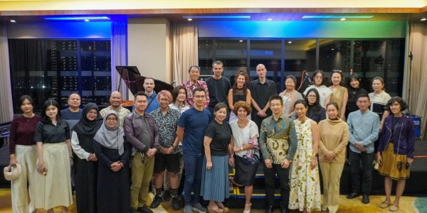 Whiz Luxe Hotel Spazio Surabaya Hadirkan Musisi Jazz Asal Prancis di Jazz Night Vol.2, Collab dengan Institut Français Indonesia