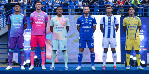 Persib Usung Spirit "City of Champions" dalam Peluncuran Jersey Terbaru