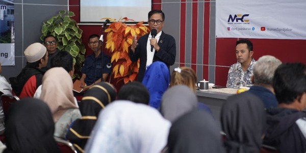 Mamat Rachmat Sosialisasikan Perda Jaminan Sosial Ketenagakerjaan di Cibaduyut Wetan