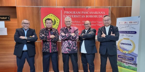 Mahasiswa Asal Papua Ujian Tertutup Program Doktor Hukum Bahas KKB Dan Persoalan Hukum Di Papua