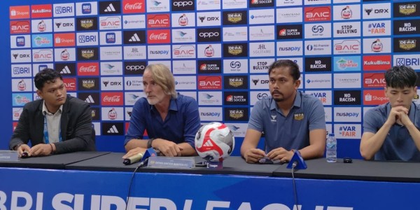 Jan Olde Riekerink Kecewa Berat Dewa United Kalah di Kandang Sendiri dari Malut United