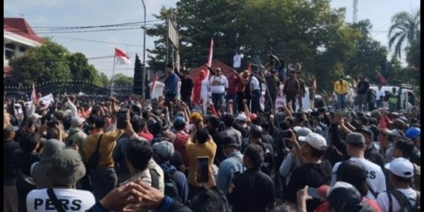 Demo Warga Pati, PKS Ingatkan Pejabat Hati-Hati Buat Kebijakan
