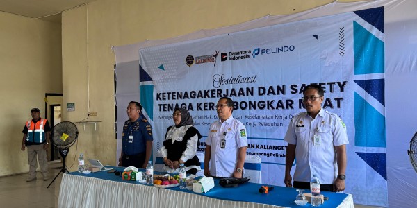 Gempur Risiko Kecelakaan, Pelindo dan KSOP Kalianget Gelar Sosialisasi K3 untuk Tenaga Kerja Bongkar Muat