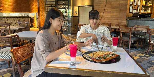 Java Paragon Hotel & Residences Surabaya Hotel Luncurkan Pizza Kemerdekaan Spesial HUT ke-80 RI