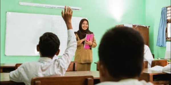 P2G Kaget Setengah Anggaran Pendidikan untuk MBG, Nasib Guru Makin Memprihatinkan