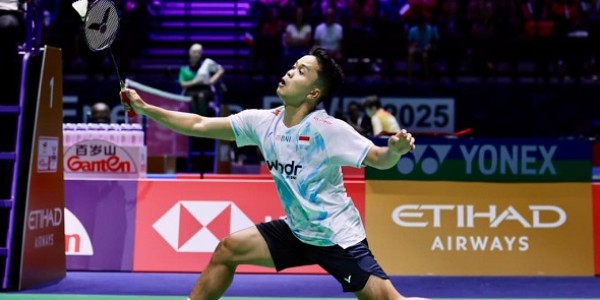 Drama Tiga Gim! Ginting Terpeleset Saat Match Point, Gugur di Babak Pertama Kejuaraan Dunia BWF 2025