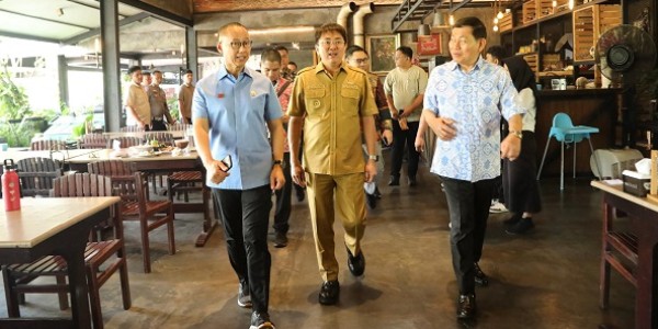 Lanjutkan Inisiatif Bantu Pemda Atasi Sampah, Eddy Soeparno Temui Wakil Gubernur Sulut dan Walikota Manado