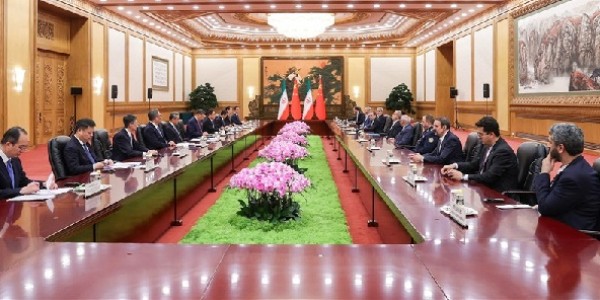 Iran - Cina Bahas Perluasan Hubungan