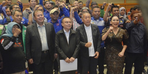 Pimpinan DPR Terima Audiensi Pekerja Transportasi Online