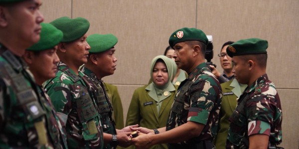 Pergantian Jabatan Strategis di Korem 084/Bj, Danrem Pimpin Langsung Upacara Sertijab