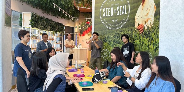 Lebih dari Sekadar Pengalaman Menginap, Grand Whiz Hotel Praxis Gandeng Young Living Gelar “The Scented Journey”