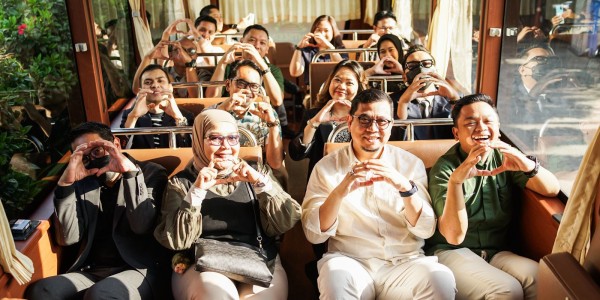 LAMORA Kota Lama Perkenalkan Wajah Surabaya dengan Bus Surabaya Sightseeing and City Tour