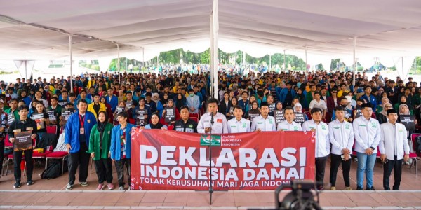 Panggung Mahasiswa Bersama Rakyat, Deklarasi Indonesia Damai dan Tolak Anarkisme