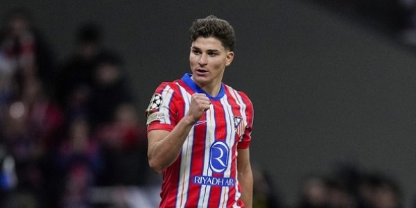 Julian Alvarez Bersinar, tapi Masih Diragukan Duduk Setara dengan Mbappe dan Lamine