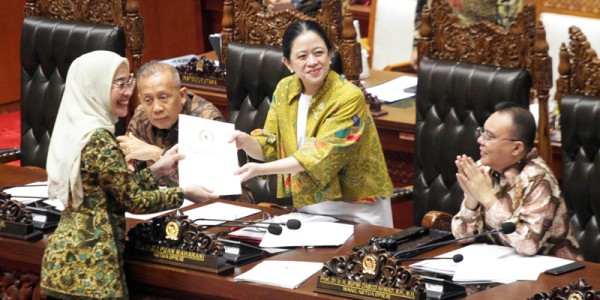 Pengesahan RUU BUMN Menjadi UU