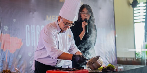 Chef Arry Bawa Perjalanan Kuliner Global ke Signature Menu MORAZEN Yogyakarta