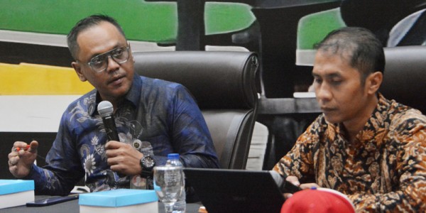Forum Legislasi "Revisi RUU ASN 2025: Peluang Alih Status PPPK Jadi PNS Kian Terbuka ?"