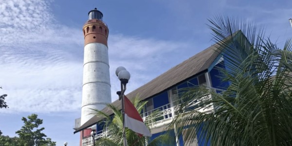 Mercusuar Willem’s Toren III: Jejak Cahaya Bersejarah Di Ujung Indonesia