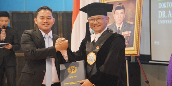 Ketua KWP Ariawan Raih Gelar Doktor Adminstrasi Publik Di Univ Prof Dr Moestopo Beragama