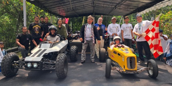 Senator Agita Buka Lomba Kereta Peti Sabun DAMAS XII 2025 di Pasar Seni ITB