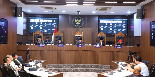 DKPP Jatuhkan Sanksi Pemberhentian Jabatan Kordiv ke Anggota Bawaslu Provinsi Kalteng