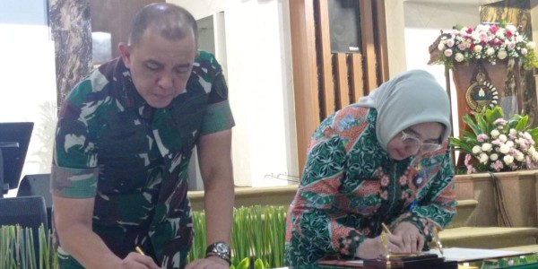 Kolaborasi Persit dan Kemendukbangga/ BKKBN Jawa Timur Perkuat Posyandu dan Pengasuhan 1000 HPK Menuju Indonesia Emas 2045