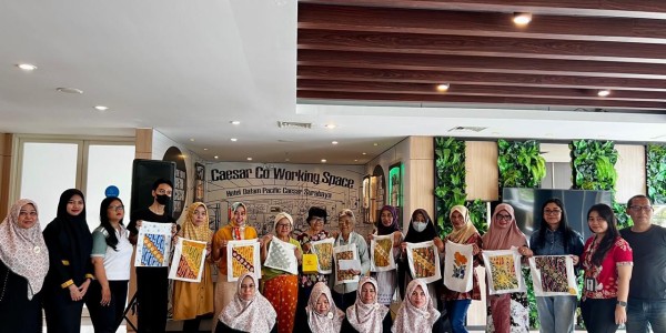 Rayakan Warisan Budaya, Dafam Pacific Caesar Surabaya Gelar Kelas “Ngebatik Bersama Dafam” untuk Umum