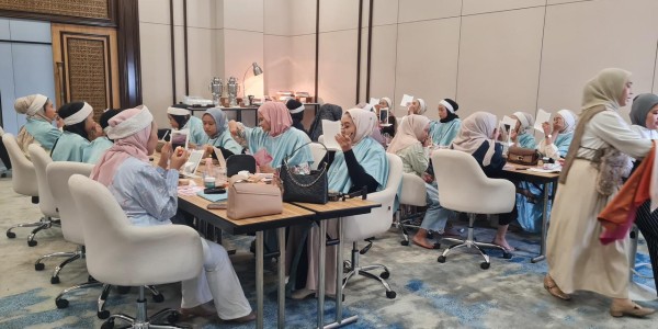 MYZE Hotel Sumenep dan Wardah Ajak Perempuan Temukan Warna Diri Lewat “Personal Color Analysis”