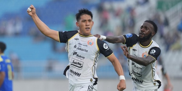 Diwarnai Hujan Kartu Merah, Persija Bungkam Arema FC di Kanjuruhan