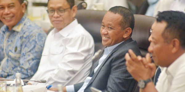 Raker Komisi XII DPR dengan Menteri ESDM