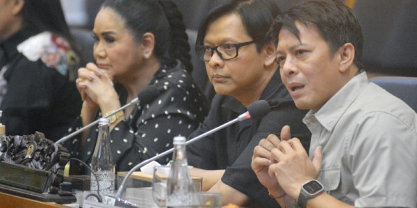 Badan Legislasi (Baleg) DPR menggelar Rapat Pleno RDPU dengan Asosiasi Komposer dan Pencipta Lagu