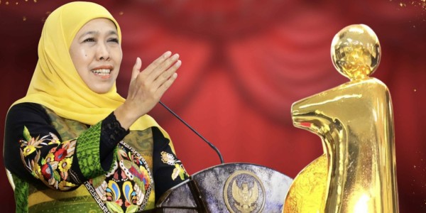 Pemprov Jatim Terima Penghargaan Indonesia Kita Awards, Khofifah: Dongkrak Ekonomi via Desa Mandiri & KDKMP