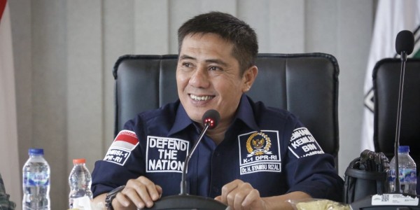 Game Online untuk Anak-anak Batasi, Komisi I Minta Medsos Juga Harus Dibatasi
