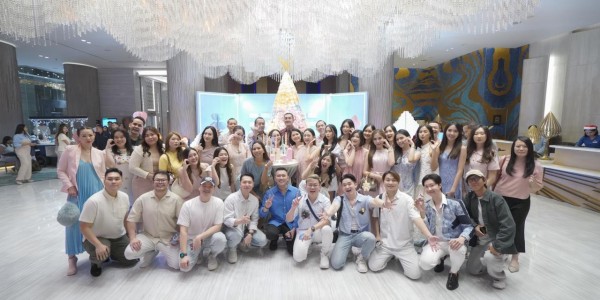 The Gallery of Joy: Vasa Hotel Surabaya Hadirkan Perayaan Natal Penuh Warna dan Cita Rasa