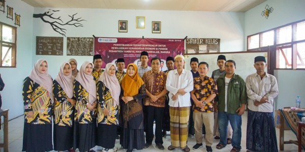 Ciptakan Ekonomi Berkelanjutan, Dosen Ahli ini Kembangkan Pesantrenpreneur di Bangkalan