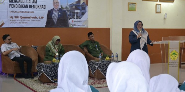 Siti Qomariyah Dorong Penguatan Pendidikan Demokrasi bagi Pelajar Tarumajaya