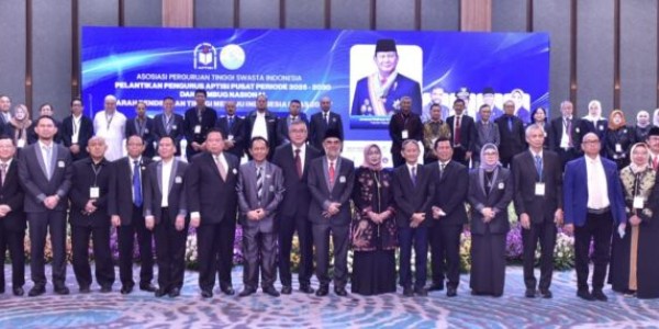 Rektor Universitas Borobudur Dilantik sebagai Pengurus APTISI Pusat Periode 2025–2030