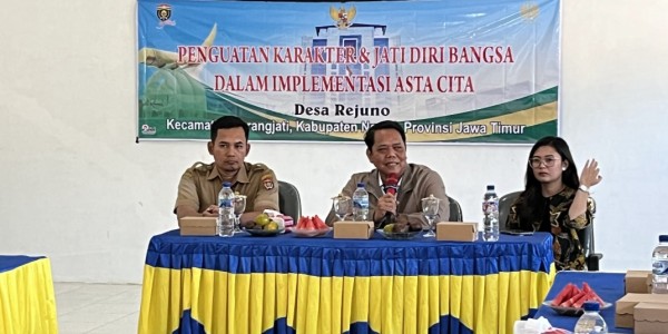 Kuatkan Karakter dan Jati Diri Bangsa, Unesa Gelar PKM Rintisan Desa Pancasila di Rejuno, Ngawi