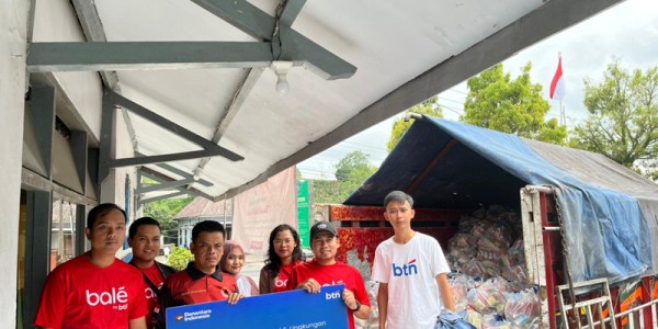 BTN Salurkan Bantuan untuk Warga Terdampak Erupsi Semeru