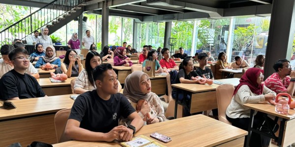 Ramai Diminati! Kelas Newborn Eksklusif Ini Bantu Orang Tua Baru Hadapi Problem Menyusui