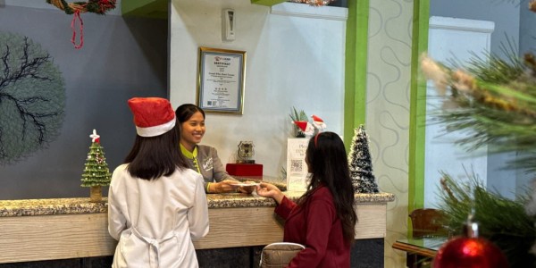 Grand Whiz Hotel Trawas Hadirkan Paket Spesial Natal dan Tahun Baru 2026