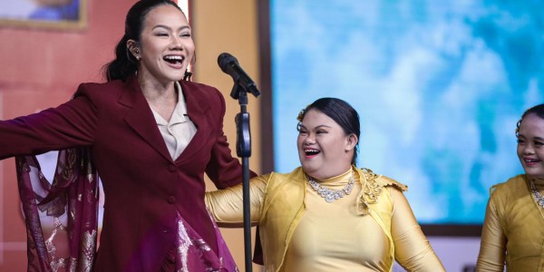 Yura Yunita Rayakan Hari Disabilitas Lewat Kenangan Penampilan di DBL Festival