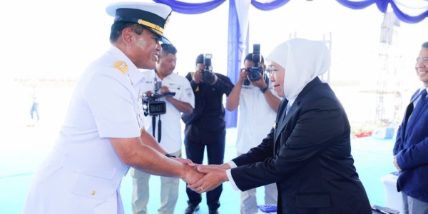 Gubernur Khofifah Apresiasi Peran TNI AL pada Peringatan Hari Armada RI ke-80