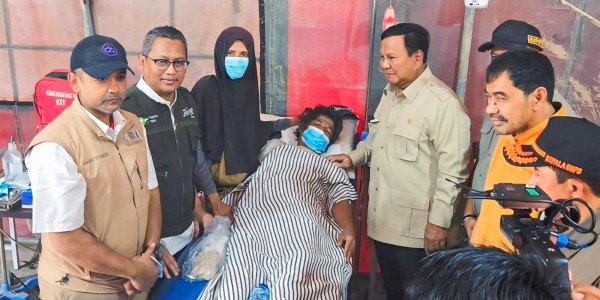Presiden Prabowo Tinjau Posko Kesehatan Milik Pegadaian di Aceh Tamiang