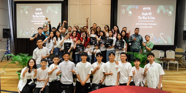 ARTOTEL Harmoni Jakarta Rayakan Natal dengan Berbagi Kasih Bersama Panti Asuhan