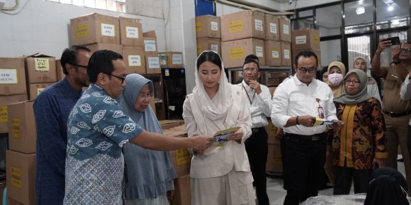 Jelang Nataru, Wamendag Pastikan Harga Bahan Pokok di Mojokerto Aman dan Terkendali