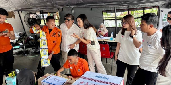 Sambut Natal, Dafam Pacific Caesar Surabaya Salurkan Bantuan bagi Penyintas Bencana