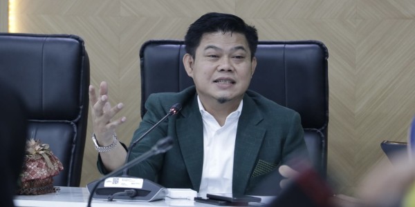 Komisi I DPR Dukung Penuh KBRI Laporkan Bonnie Blue terkait Pelecehan Bendera Indonesia